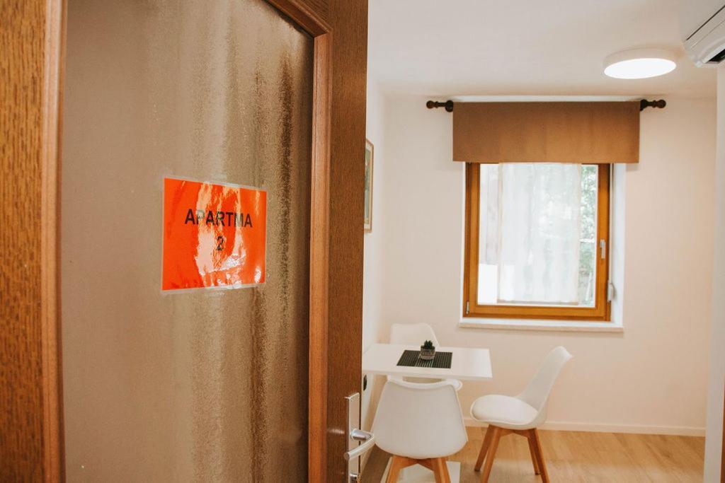 Apartmaji Ursic كوباريد المظهر الخارجي الصورة