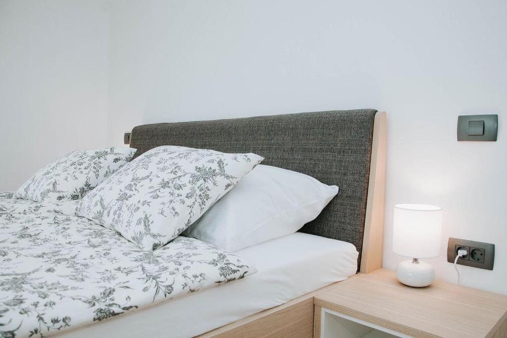 Apartmaji Ursic كوباريد المظهر الخارجي الصورة