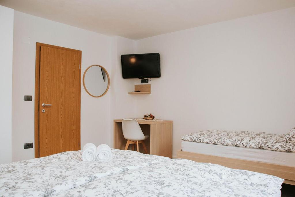 Apartmaji Ursic كوباريد المظهر الخارجي الصورة